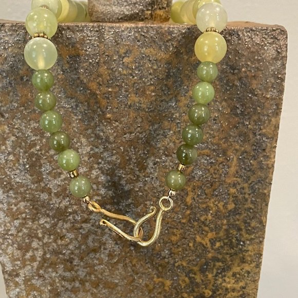 VINTAGE ASIAN JADE COIN Necklace - Picture 6 of 8